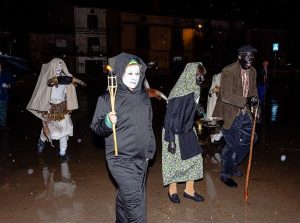 Salen los Ojojós de Miedes